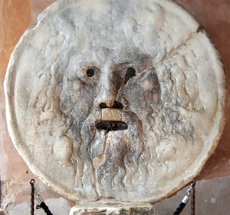 La Bocca Della Vita o "boca de la verdad" en Roma